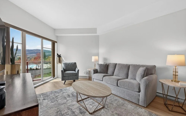 Spectacular View 1 Bdrm