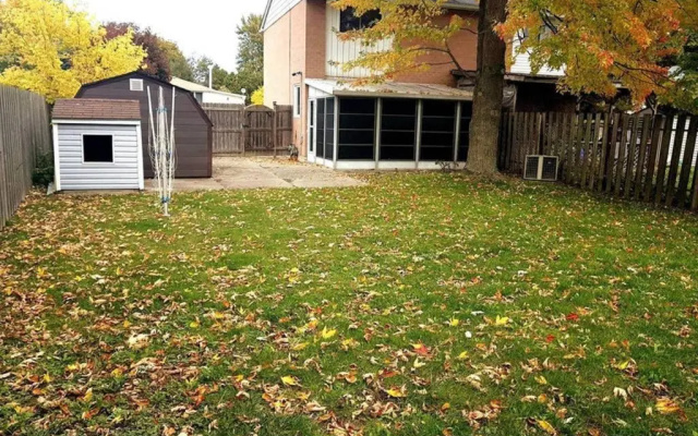 Sarnia's Hidden Gem - 3 BR/2 BA by College/Hwy/Arena