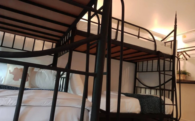 Uncle Hostel