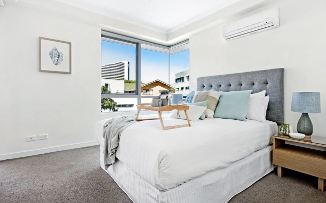 Boutique Broadbeach Living Near Convention Centre