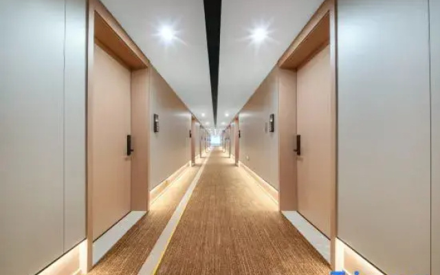 Mido Hotel (First Affiliated Hospital of Weihui Medical College)