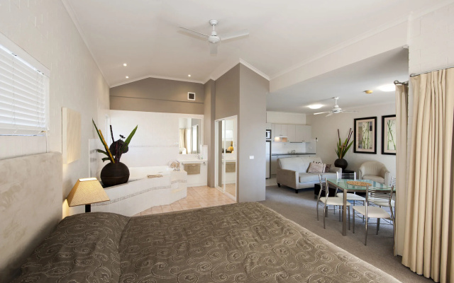 Mollymook Cove Apartments