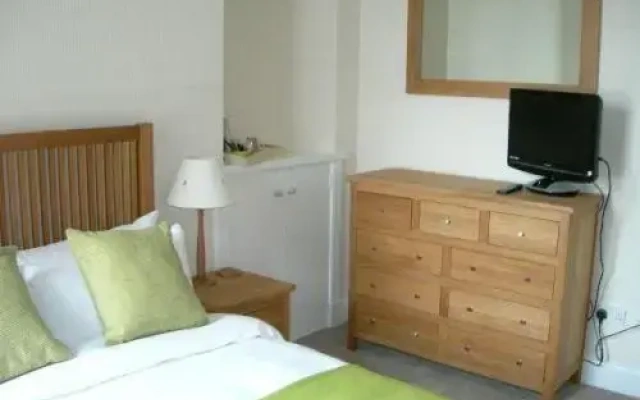 Appletree Guest House