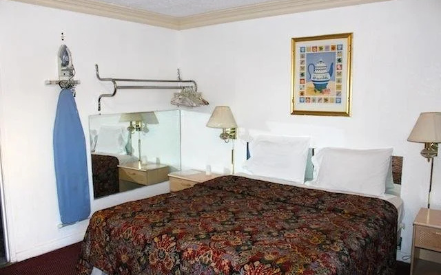 Beacon Motel