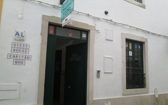 Отель Guest House Capitão Mor Португалия, Фару - отзывы, цены и фото номеров - забронировать отель Guest House Capitão Mor онлайн вид на фасад