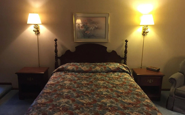 Dutch Mill Inn
