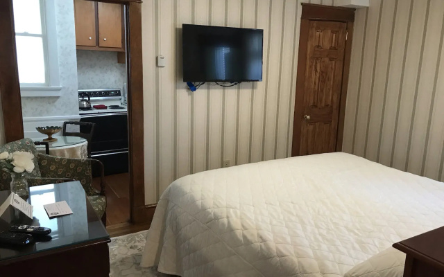 Americas Cup Inn