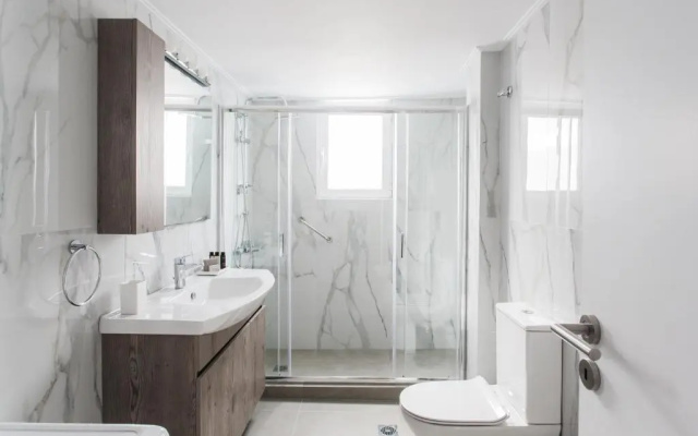 Spacious & Airy 1BR Apartment near HELEXPO Marousi by UPSTREET