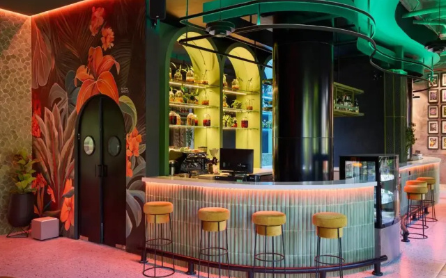 Calle Flora Hotel by Jalo