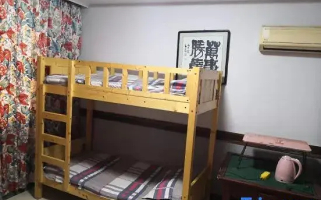 Huifeng Hotel