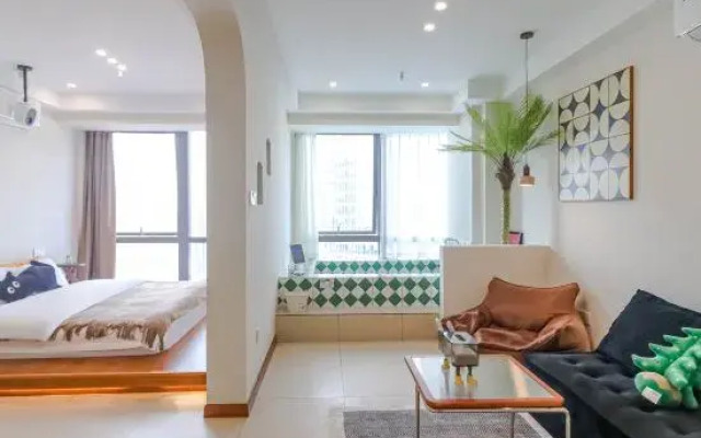 Over the Border Homestay (Chongqing Jiangbei International Airport Central Park Branch)