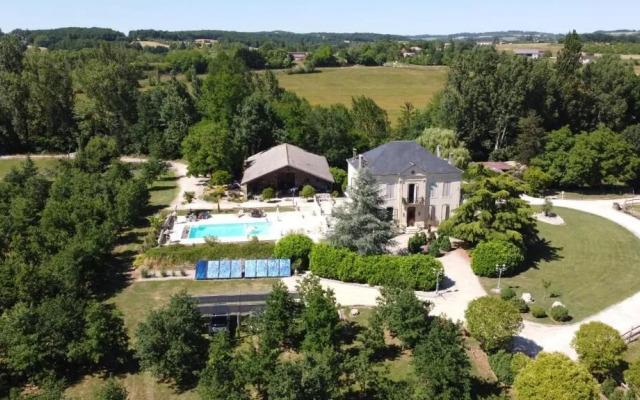 En Bord de Rivière