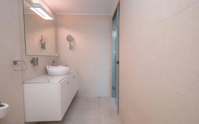 Milva Apartments