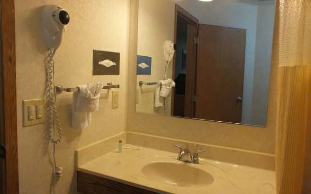 Days Inn By Wyndham Indianapolis Off I 69