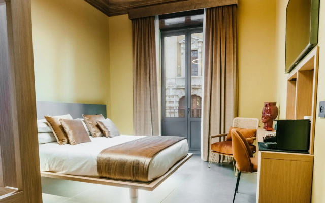 ETNEA Suite 270