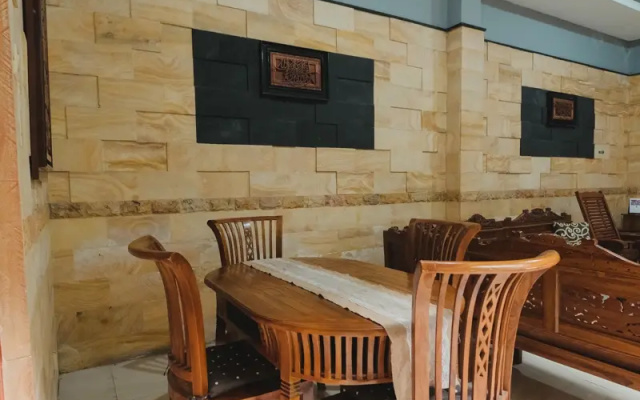 Homestay Jogja Dekat Gembira Loka by Simply Homy