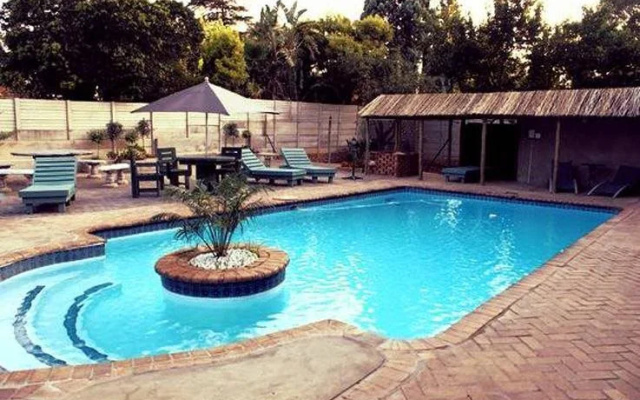 Emerald Backpackers