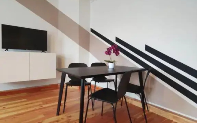 Exclusive Suite South Central