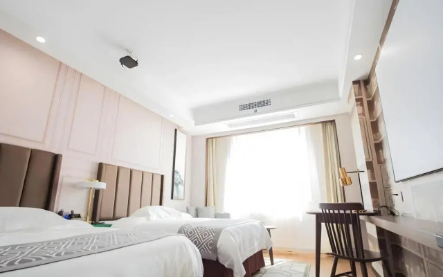 GME Anqing City Qianshan County Fortune Plaza Hotel
