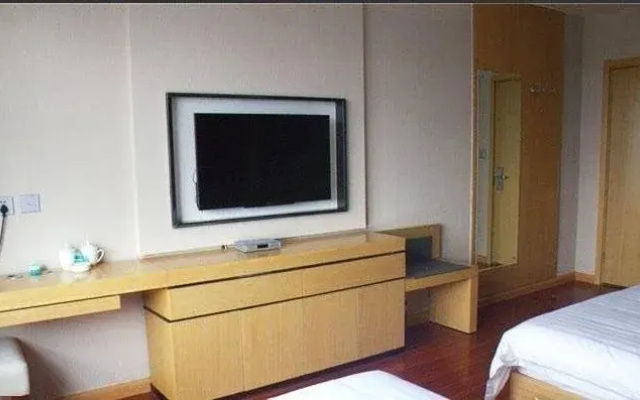 Fengze Hotel