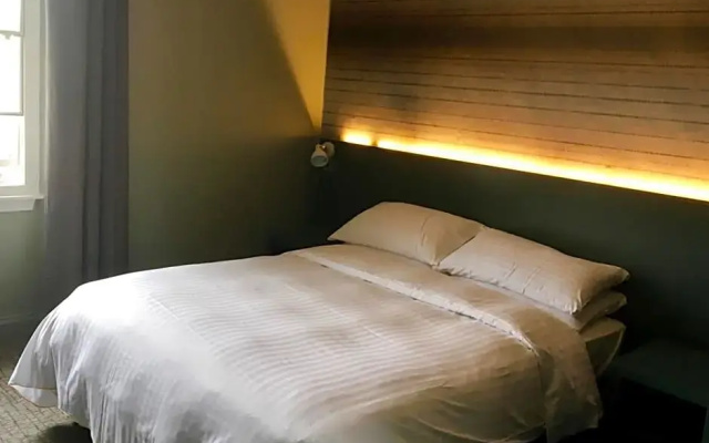 Kings Arms Hotel