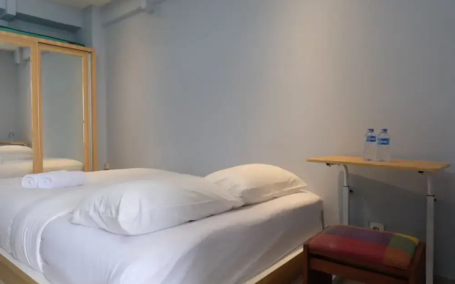 Nice And Strategic Studio Kebagusan City Apartment