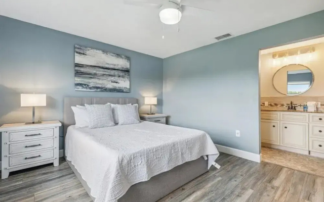 106 La Riviere Rd