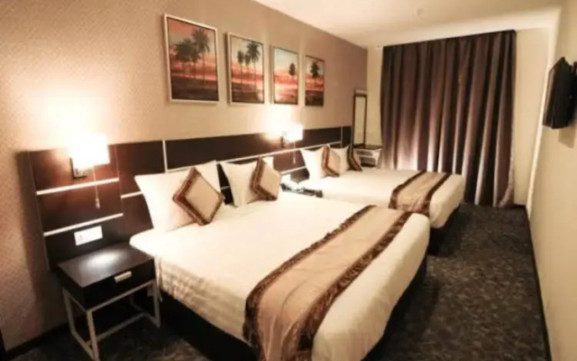 Ritz Kapitol Hotel