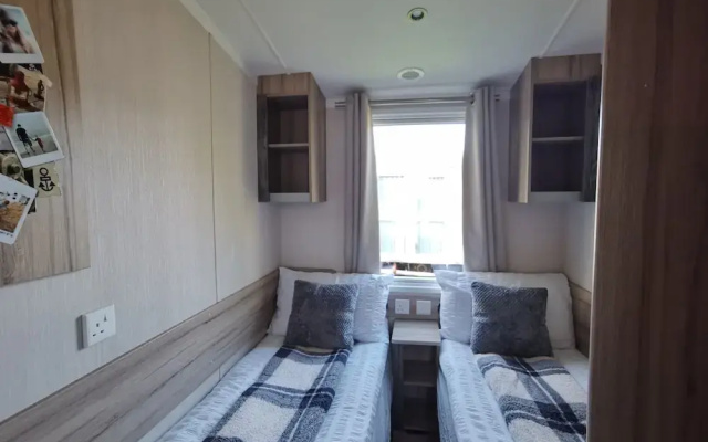8berth- Smarttv- Closetobeach- Familyfriendly