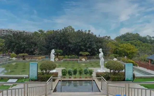 Luofushan Jiabaotian International Hotspring Resort