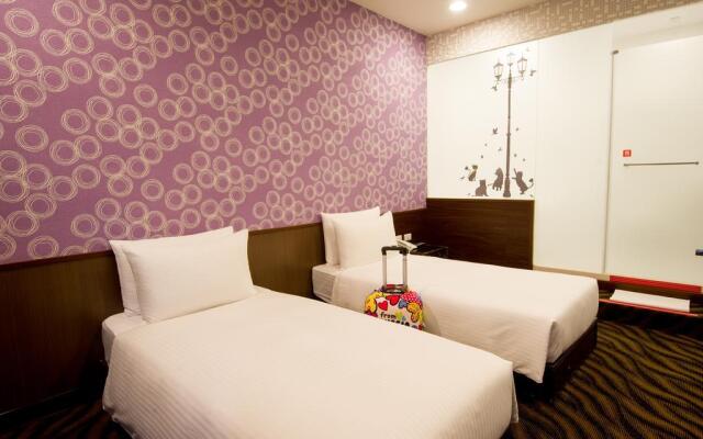 Ximen Holiday Fun Hotel 0