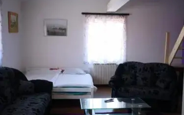Motel Tomic