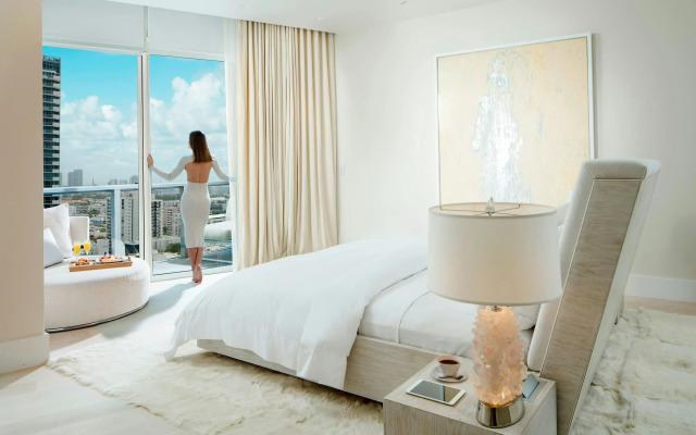 W South Beach