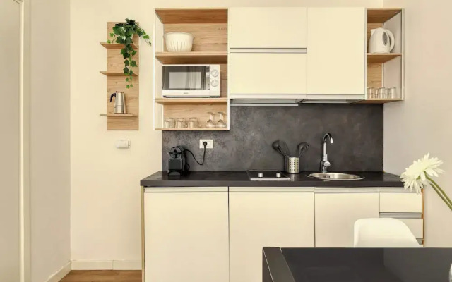 Delightful studios near Parco Tre Torri