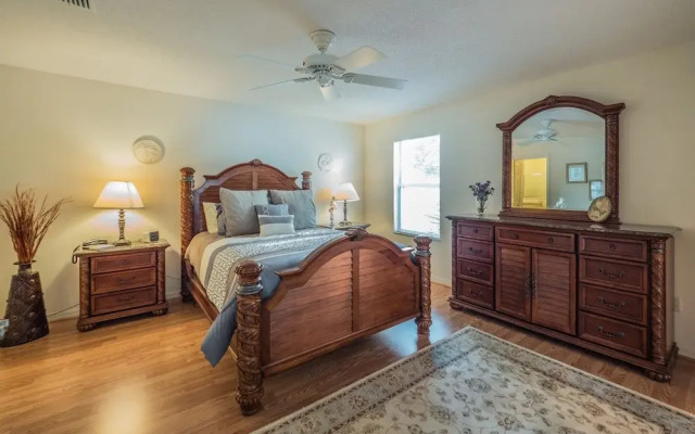 Estill Avenue 1240 by White Pelican VR