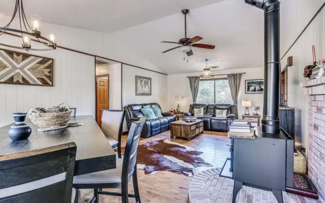 Mountain Home Near Yosemite w/ Well-being Retreat!