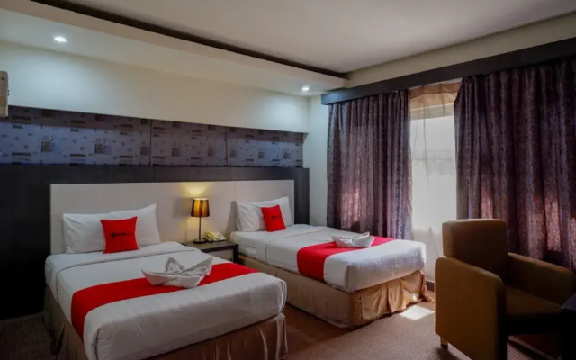 Hotel Benua Kendari by RedDoorz