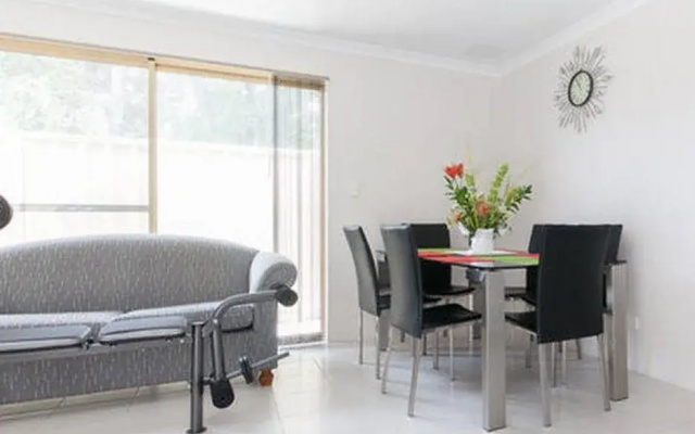 Queens Park Holiday Accommodation