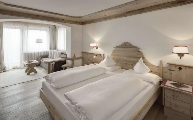 Hotel Tyrol