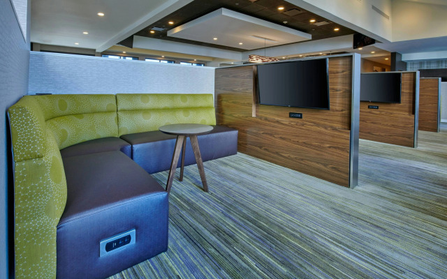 Courtyard by Marriott Indianapolis Castleton
