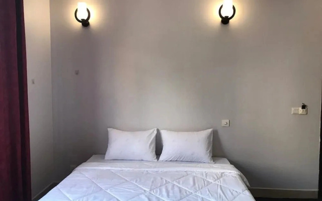Violet Villa And Restro