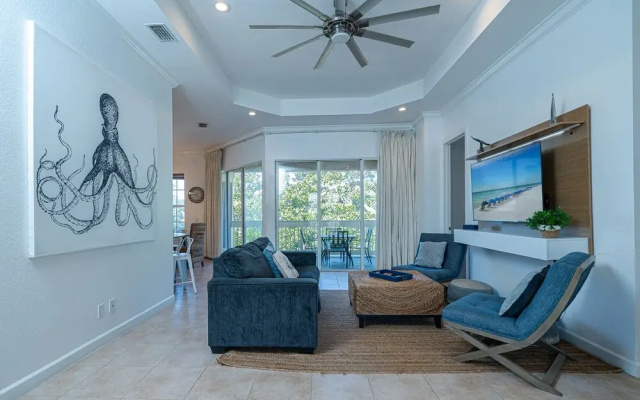 Crystal Cove 2315