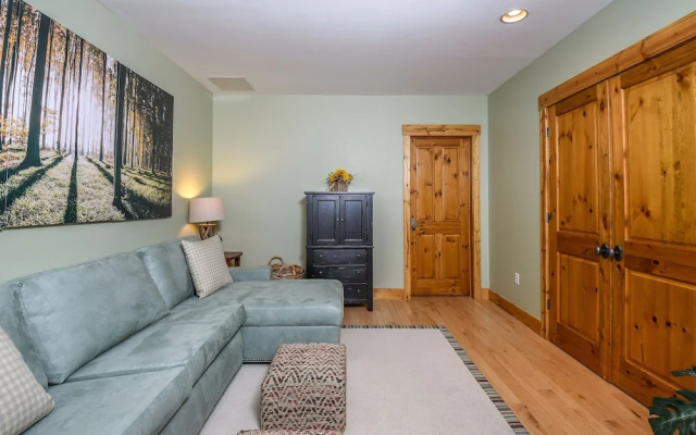 Kendall Camp Get-A-Way 4 Bedroom Townhome