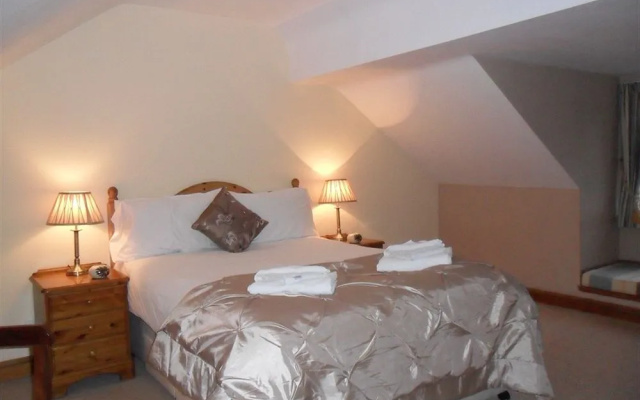 The Woodfalls Inn