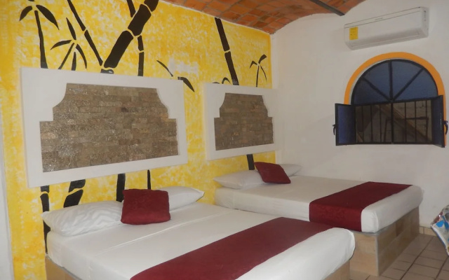 Bungalows y Hotel Lizmar