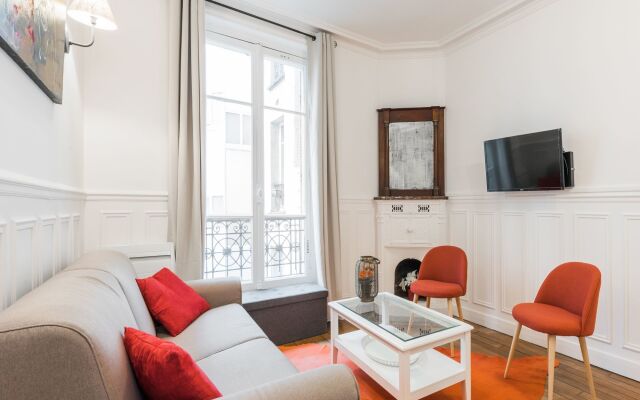 Отель SoChic Suites Paris Quartier Latin комната для гостей