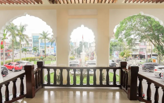 TripleTree Hotel And Resort