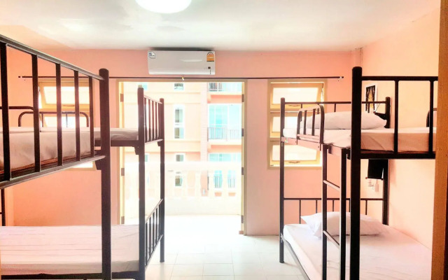 The Galiness Backpacker Hostel Patong