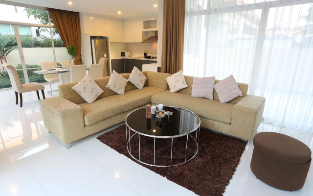 AnB Pool Villa 3BR Glass House in Pattaya