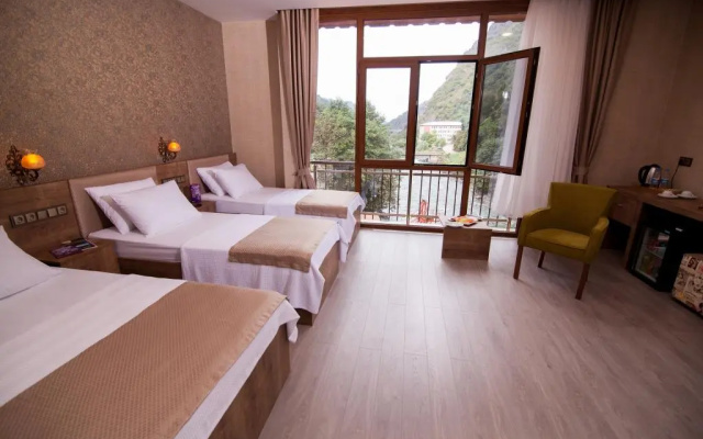 Hanedan Suit Hotel